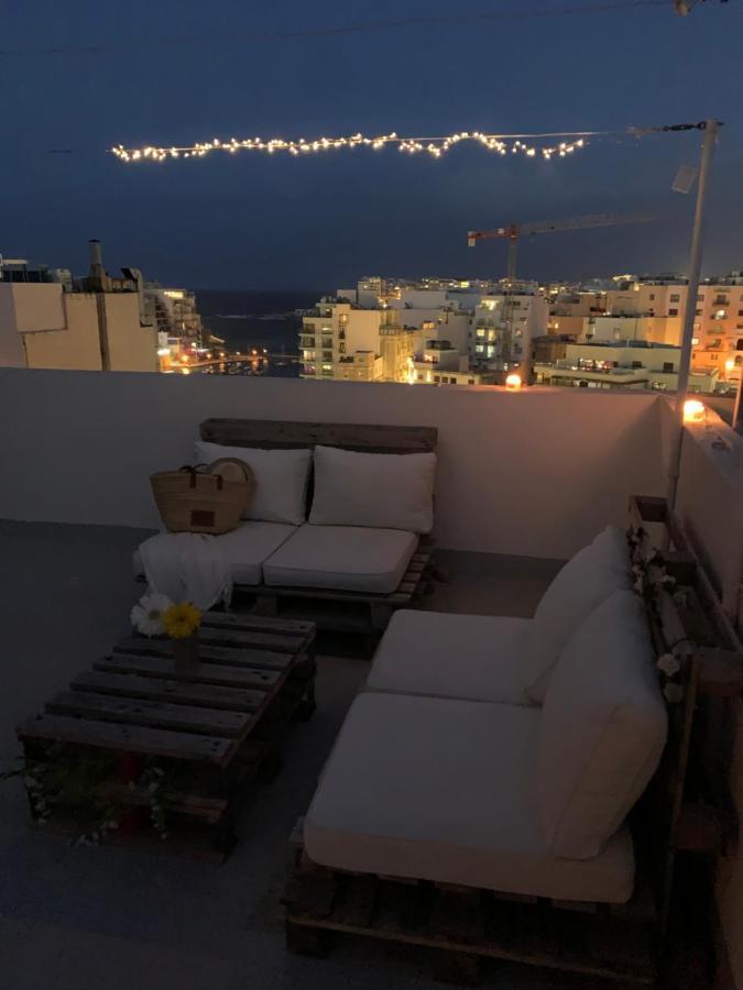 Homestay St Julian Rainbow